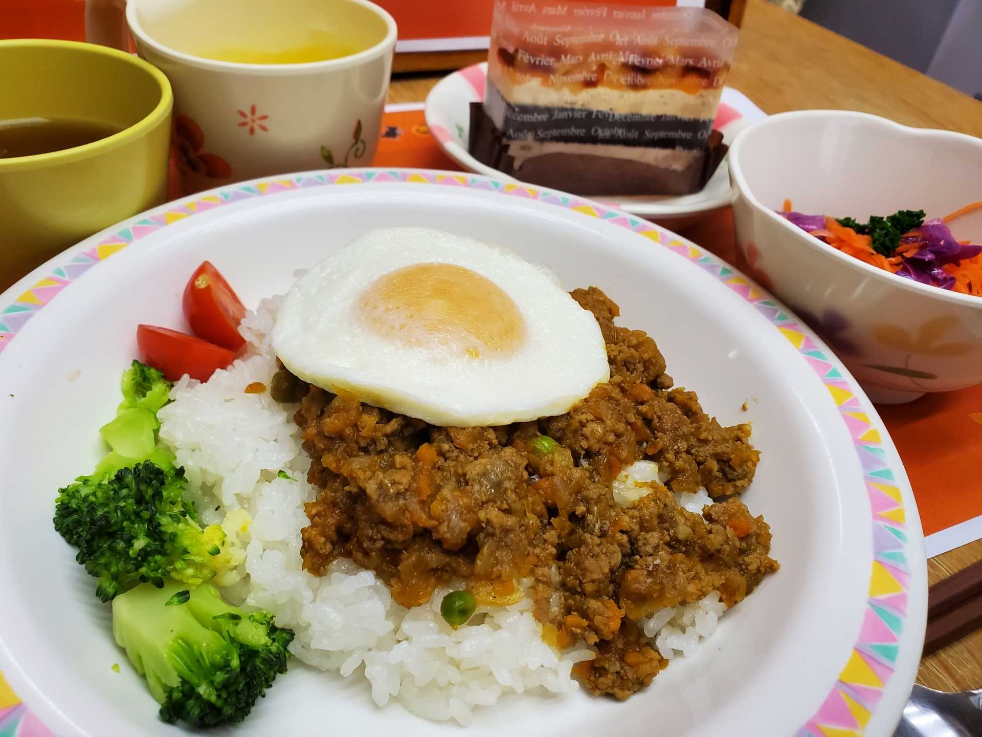 サンメッセしんわ・しんわえくぼ　ハロウィンランチ