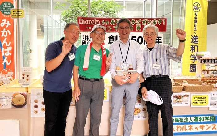 Honda様 和光ビル 第14回「おやつで社会貢献」販売会