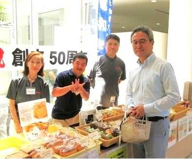 Honda様 和光ビル 第15回「おやつで社会貢献」販売会